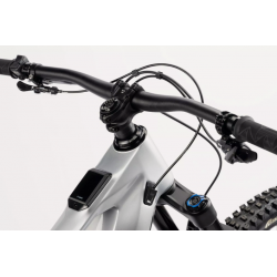 Rower elektryczny GHOST  E-RIOT CF ADVANCED biało / czerwony 2024