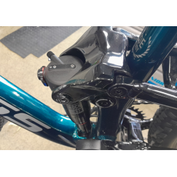 Rower górski Kross Earth 2.0 USZKODZONY LAKIERNICZO