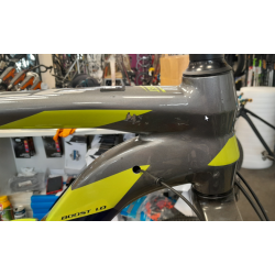 Kross Level Boost 1.0 czarny / grafitowy 2022 uszkodzony lakierniczo