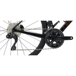 Rower szosowy GIANT Defy Advanced 1 czarny / pomarańczowy 2024