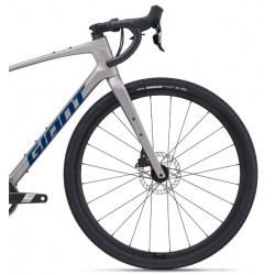 Rower gravel GIANT Revolt Advanced 1 Shell White 2024